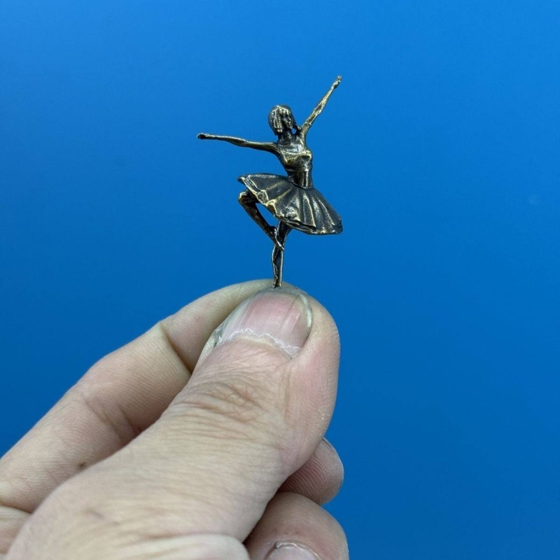 Tech Girl Accessories - Figur Aksi Angsa Hitam Metal Brass