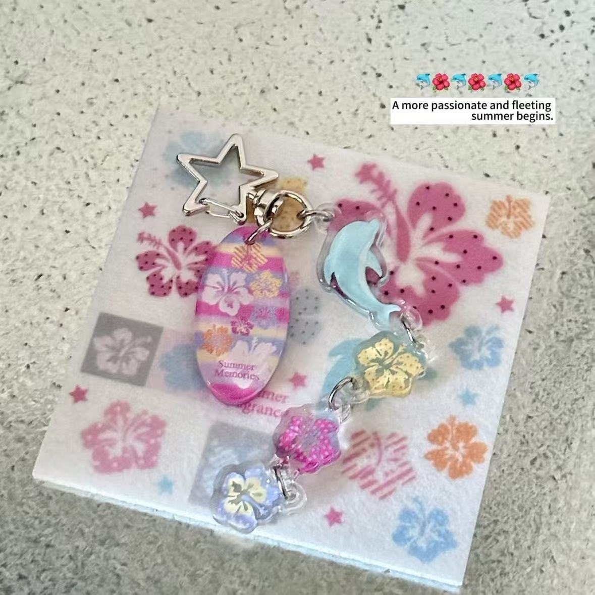 Tech Girl Accessories - Gantungan Kunci Hibiscus Lumba-lumba Hawaii Musim