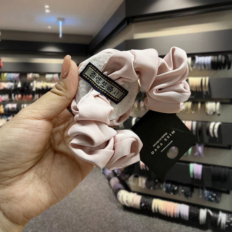 Aksesori desain khusus hiasan  - Hi Tech Accessories ulasan dan harga