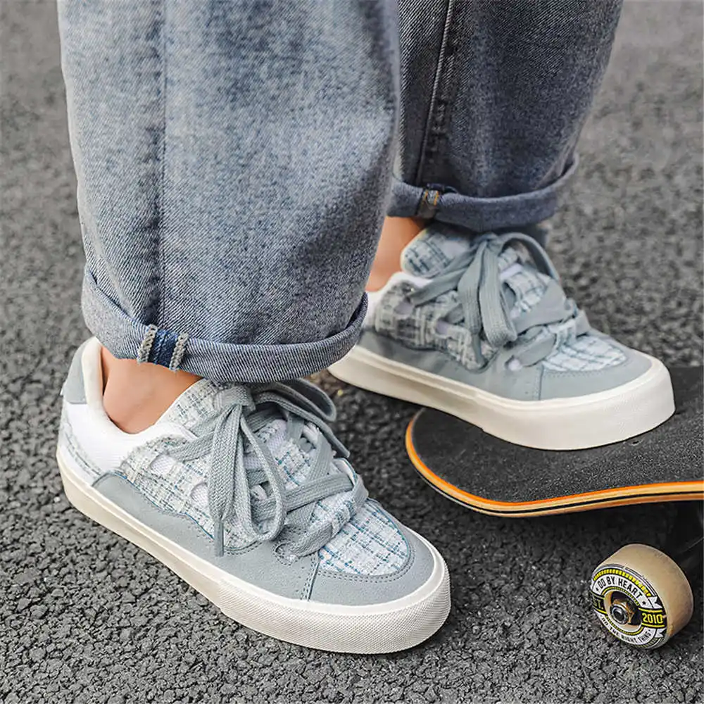 Sepatu bot krem wanita, dengan - Tech Girl Accessories ulasan dan harga