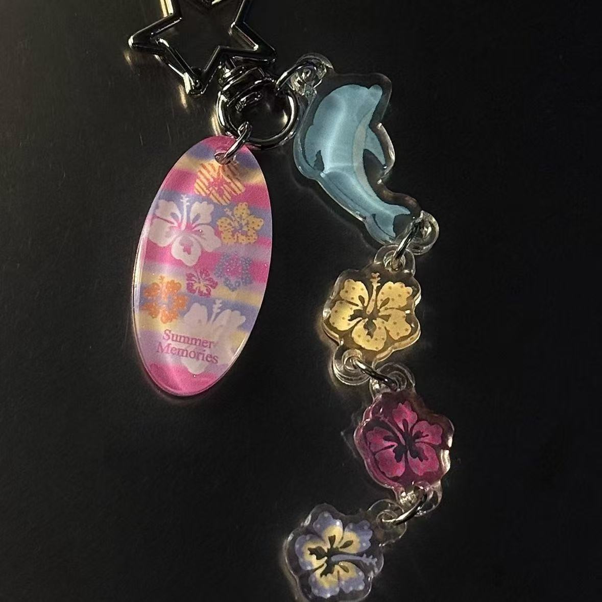 Gantungan Kunci Hibiscus Lumba - Tech Girl Accessories ulasan dan harga
